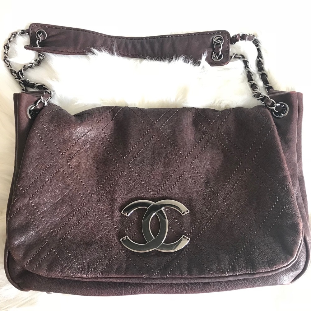 Chanel shoulder bag